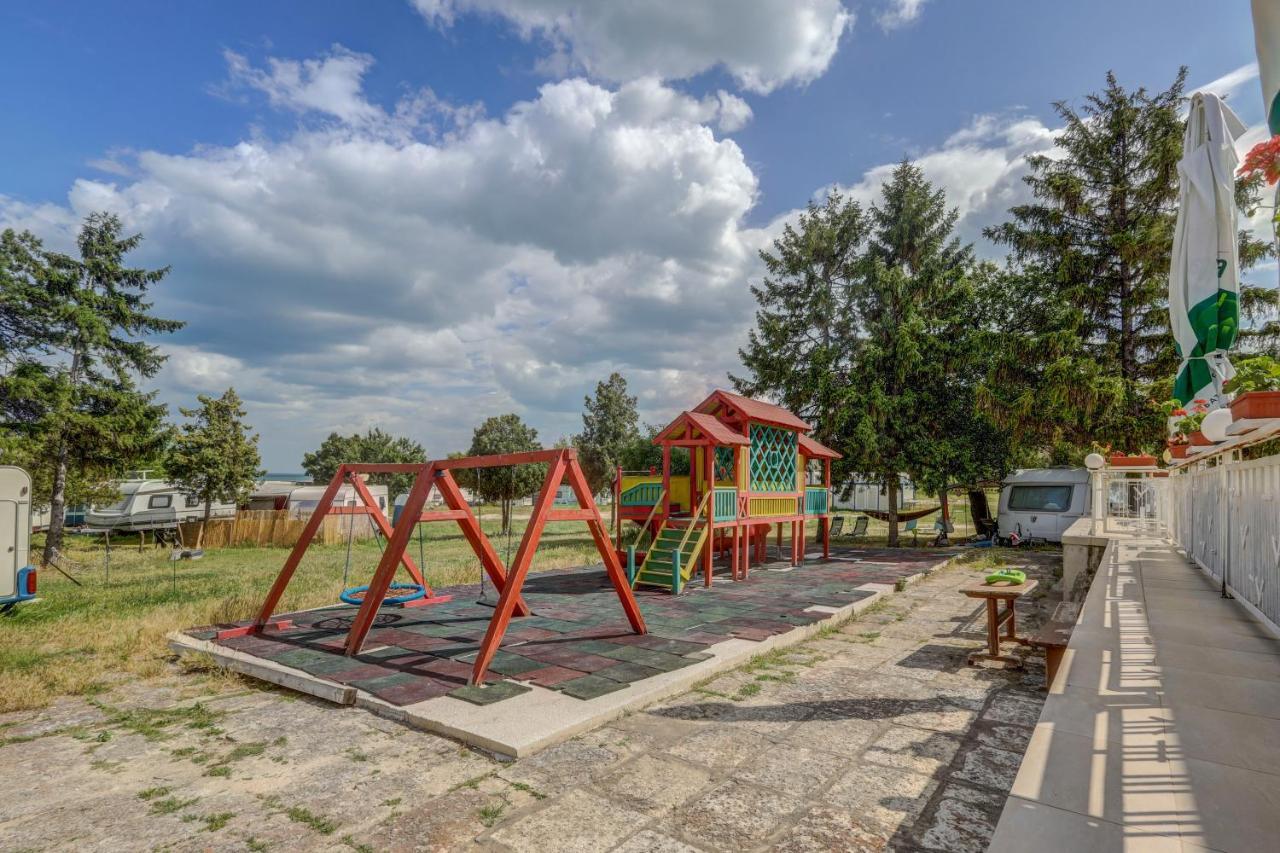 Camping Saint George Топола Екстериор снимка